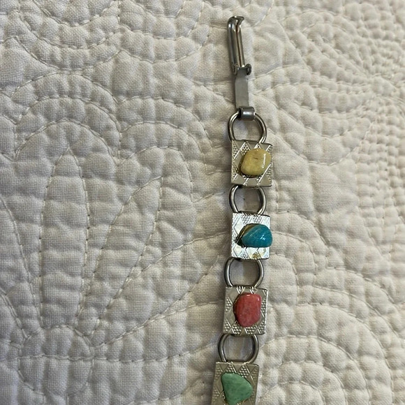 Vintage Las Vegas Bracelet Womens Silver Tone Semiprecious Stones Foldover Clasp - Picture 4 of 7